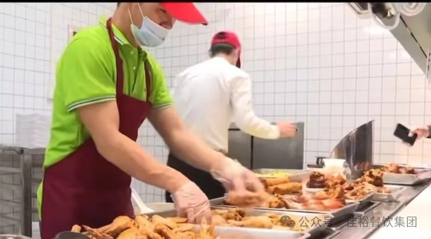 相伴走過美好“食”光，相約再聚溫情食堂